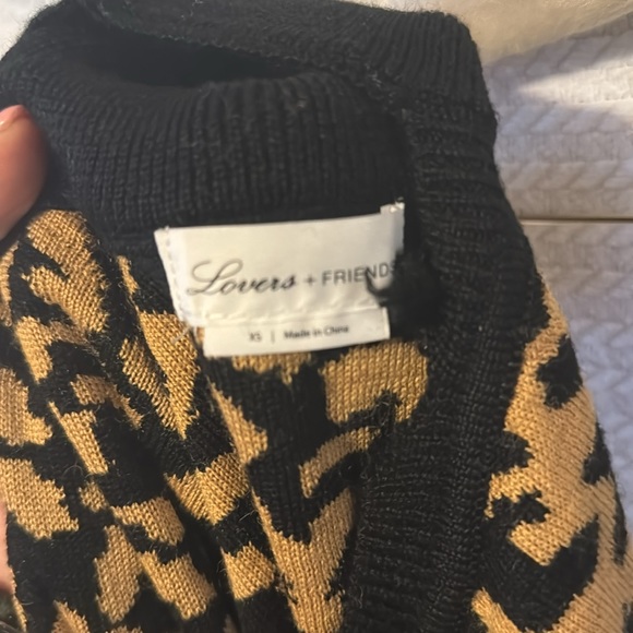 Lover and friends brand leopard sweater, cold shoulder size extra small - Picture 7 of 7